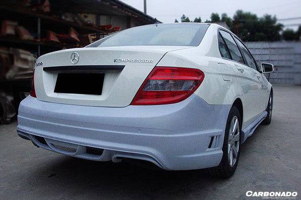 2008-2014 Mercedes Benz W204 C Class DE Style Rear Bumper
