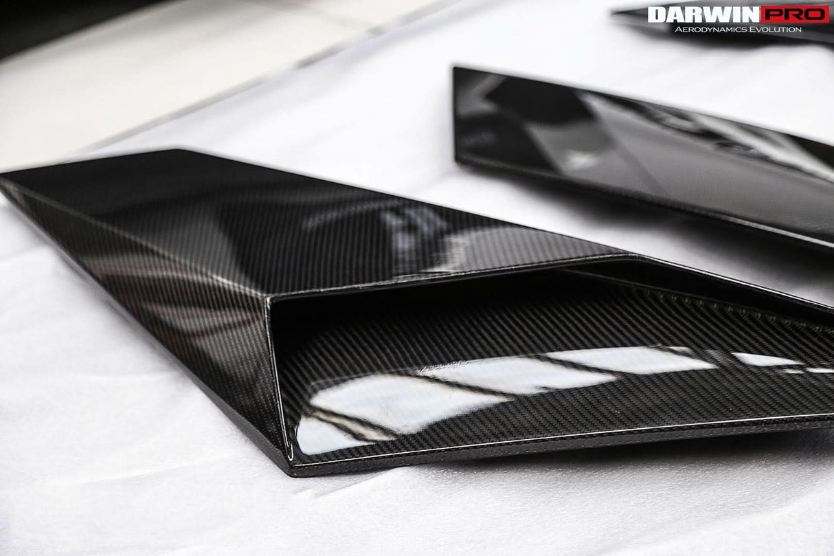 2011-2016 Lamborghini Aventador LP700 Coupe & Roadster BKSS Style Carbon Fiber Rear Side Scoops