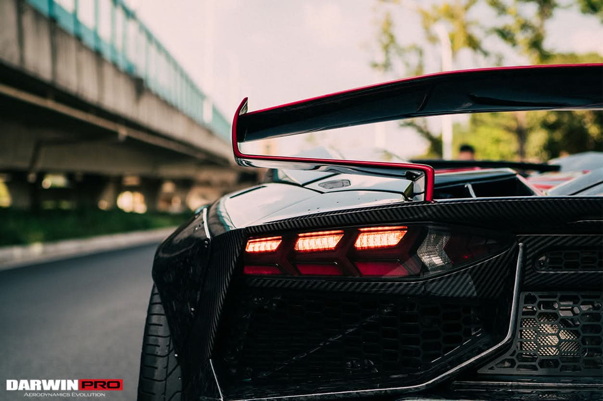 DarwinPRO 2011-2016 Lamborghini Aventador LP700 Roadster SV-BKSSII Style Carbon Fiber Aero Full Wide Body Kit