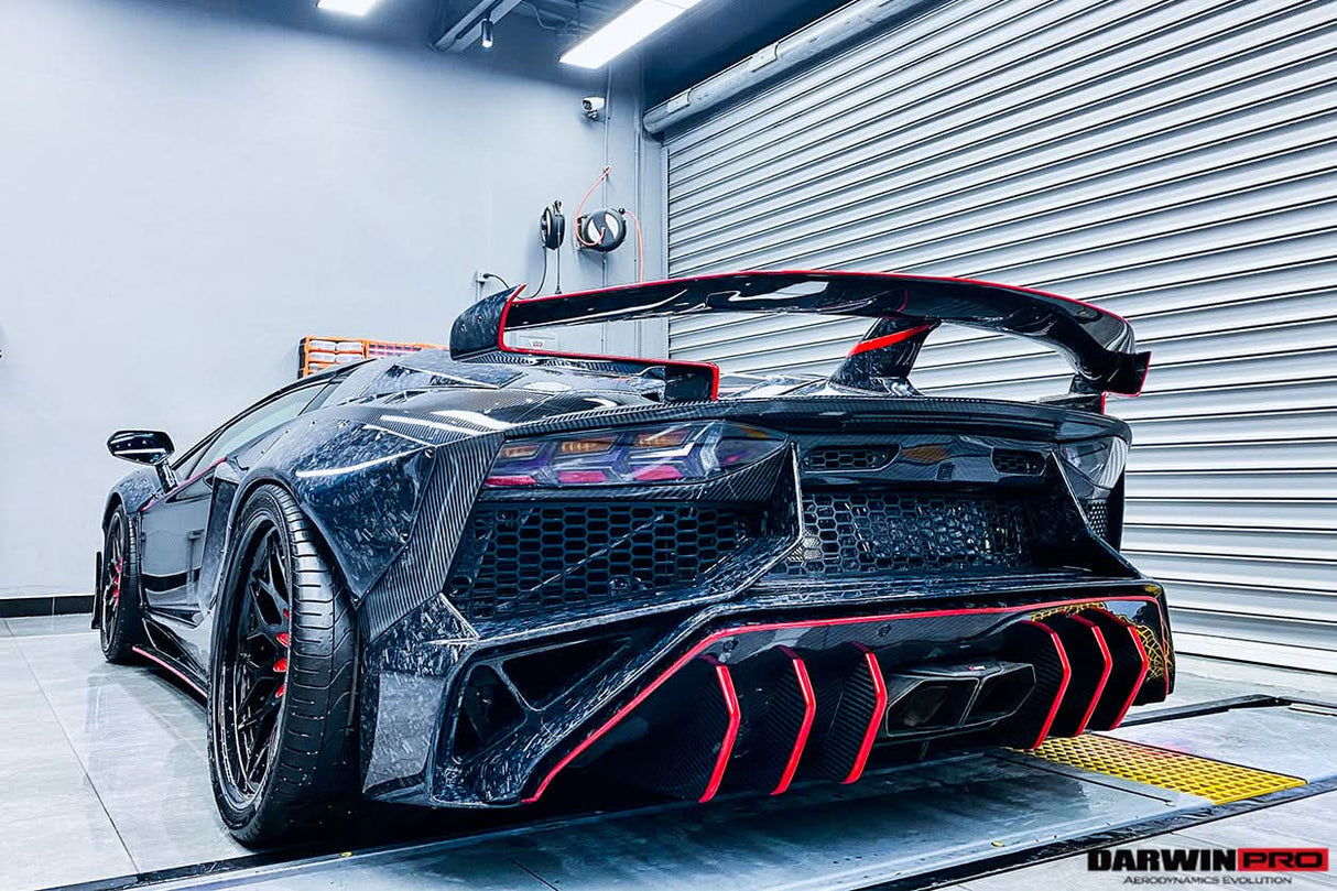 DarwinPRO 2011-2016 Lamborghini Aventador LP700 Roadster SV-BKSSII Style Engine Hood And Wing