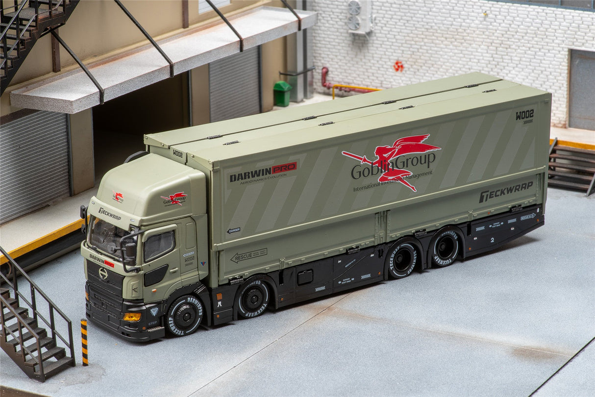 DarwinPRO Limited Edition 1:64 Scale Diecast Cutom Transport Trunk Model