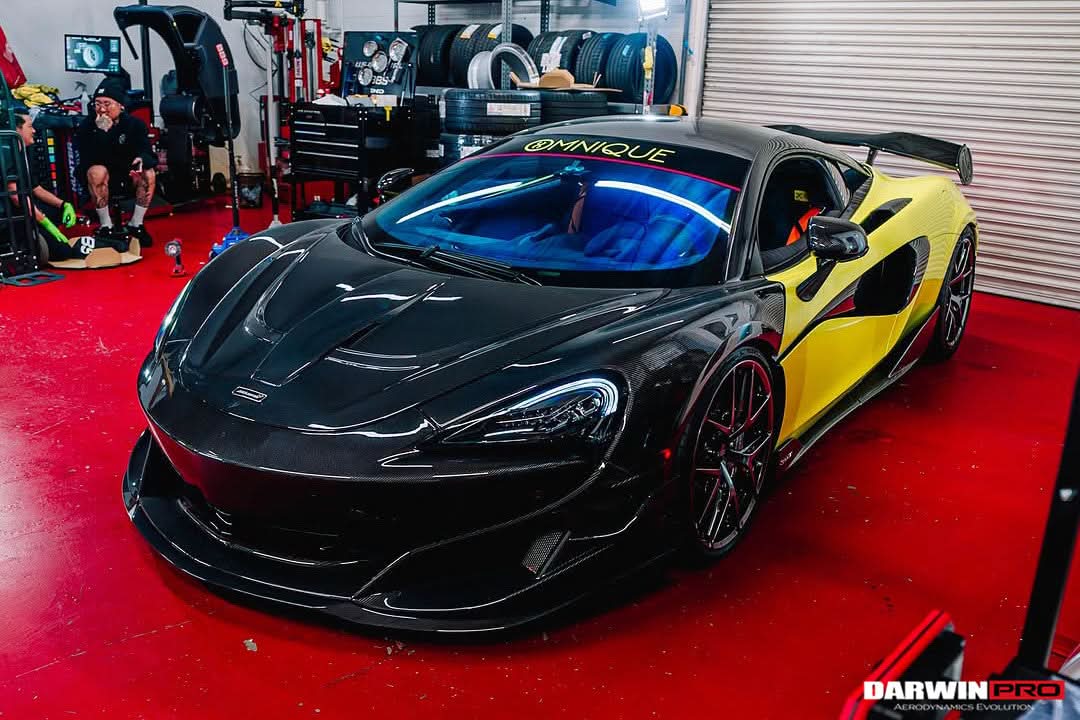 DarwinPRO 2015-2021 McLaren 600lt & 570S BKSS Style Carbon Fiber Front Lip