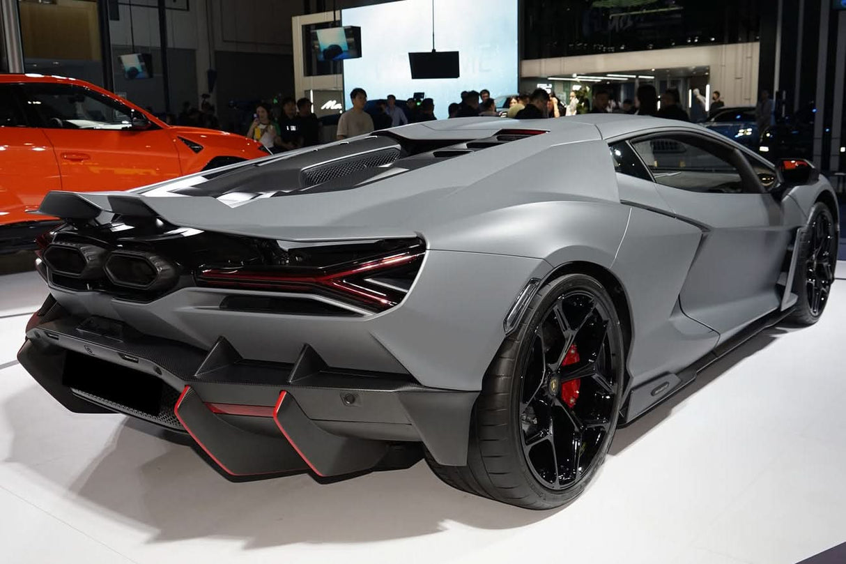 DarwinPRO 2023-UP Lamborghini Revuelto OE Style Autoclave Carbon Fiber Side Skirts
