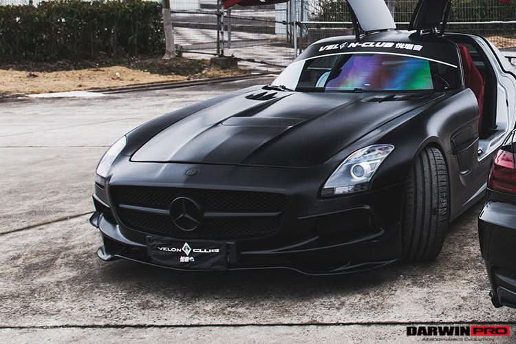 DarwinPRO 2010-2015 Mercedes Benz W197 SLS AMG BKSS Style Carbon Fiber Hood