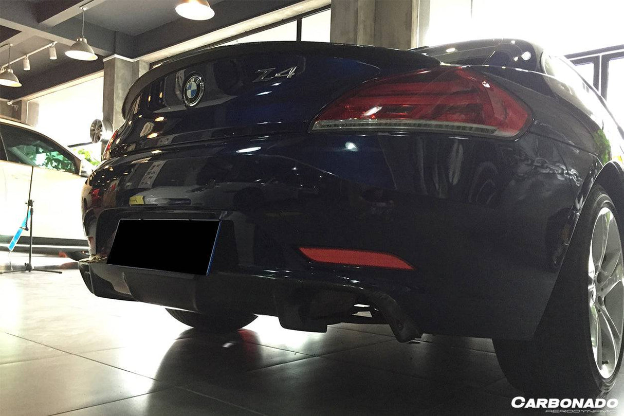 2009-2016 BMW Z4 E89 D3 Style Carbon Fiber Rear Lip