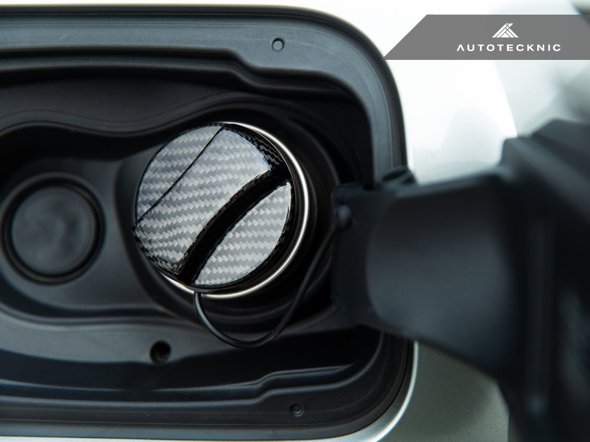 AutoTecknic Dry Carbon Competition Fuel Cap Cover - BMW U11 X1