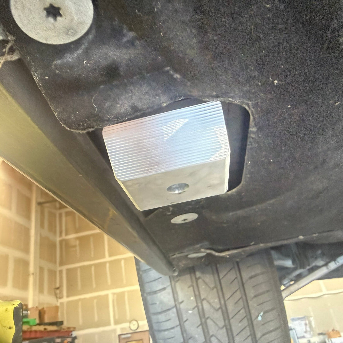 Supra Bolt-on Lift Pads