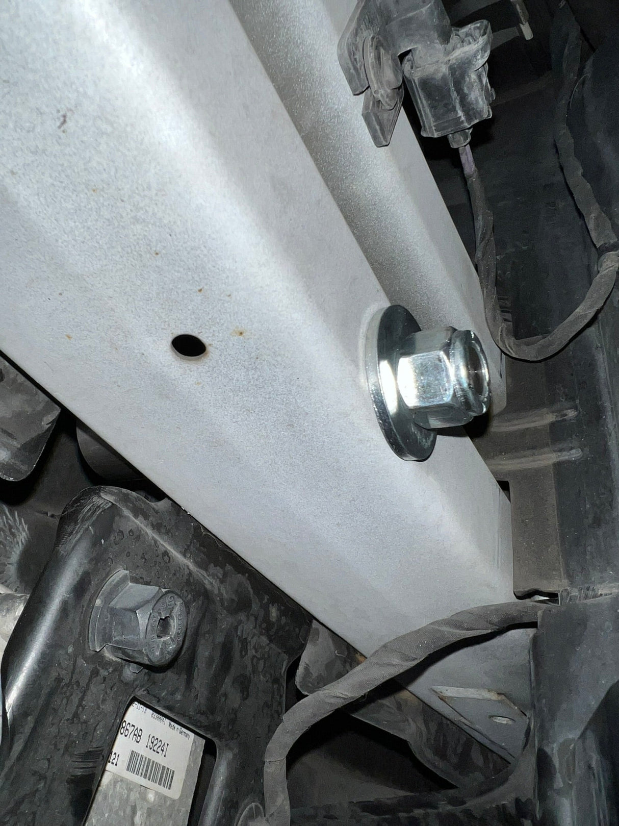 Chrysler 300 11-19 Premium Stealth Tow Hook