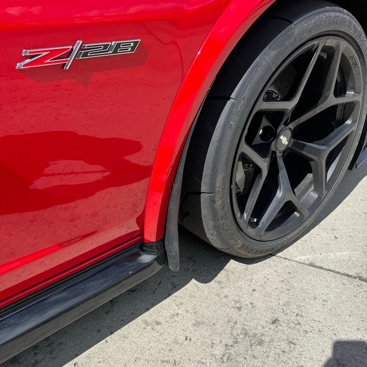 Camaro 14-15 Z28 Deluxe Rock Guards