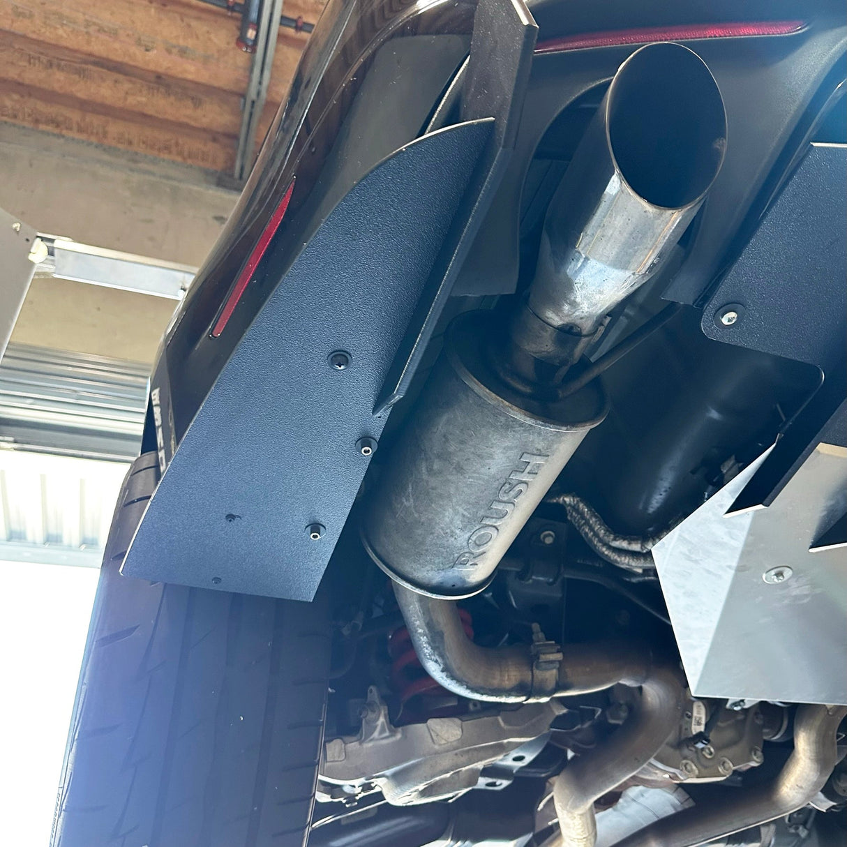 Mustang 15-17 Stealth Diffuser