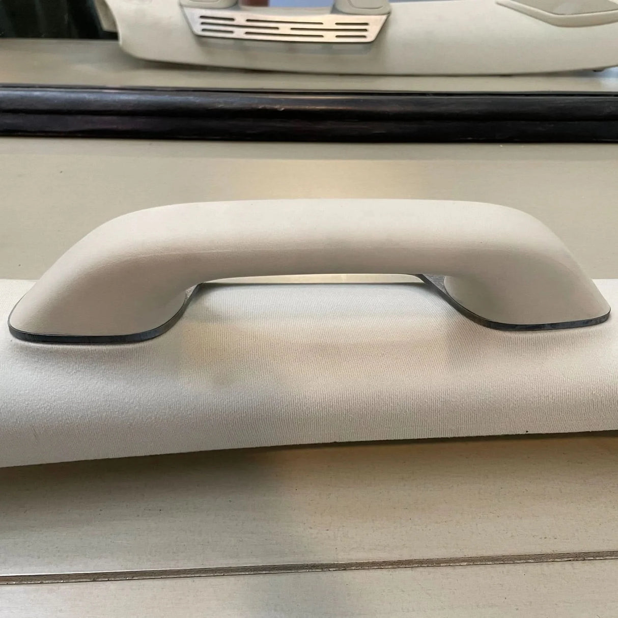 2010-2024 Toyota 4Runner (5th Gen) Passenger Side A-Pillar Grab Handle Accessory Mount For Phones Ham Radios Switch’s Winch Controller Cams Overlanding