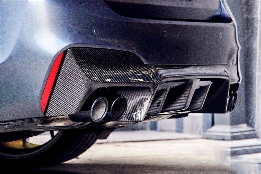 2018-2023 BMW F90 M5 D3 Style Carbon Fiber Rear Lip w/ Caps