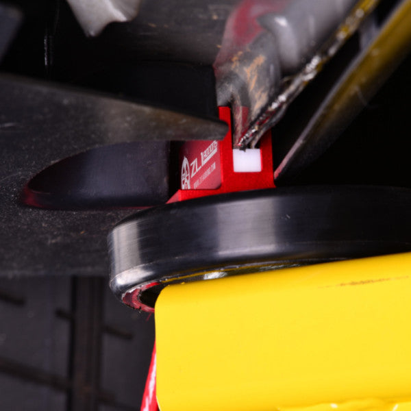 Roush Mustang Premium Universal Jack MagPad™