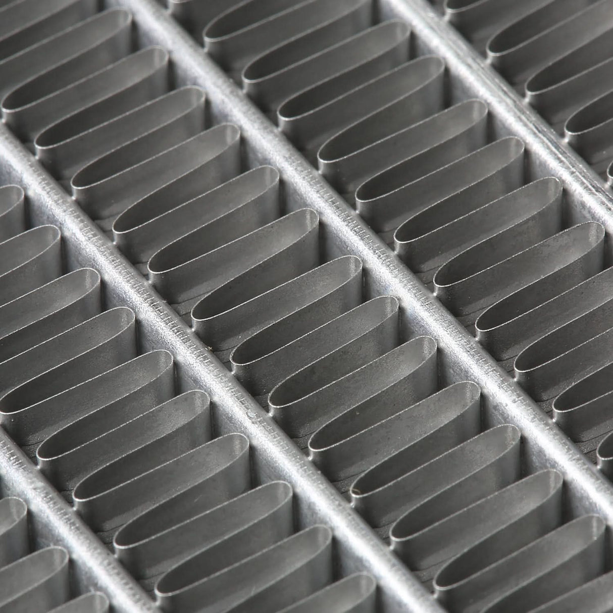 11-19 Infiniti M37/Q70/Q70L OEM Radiator