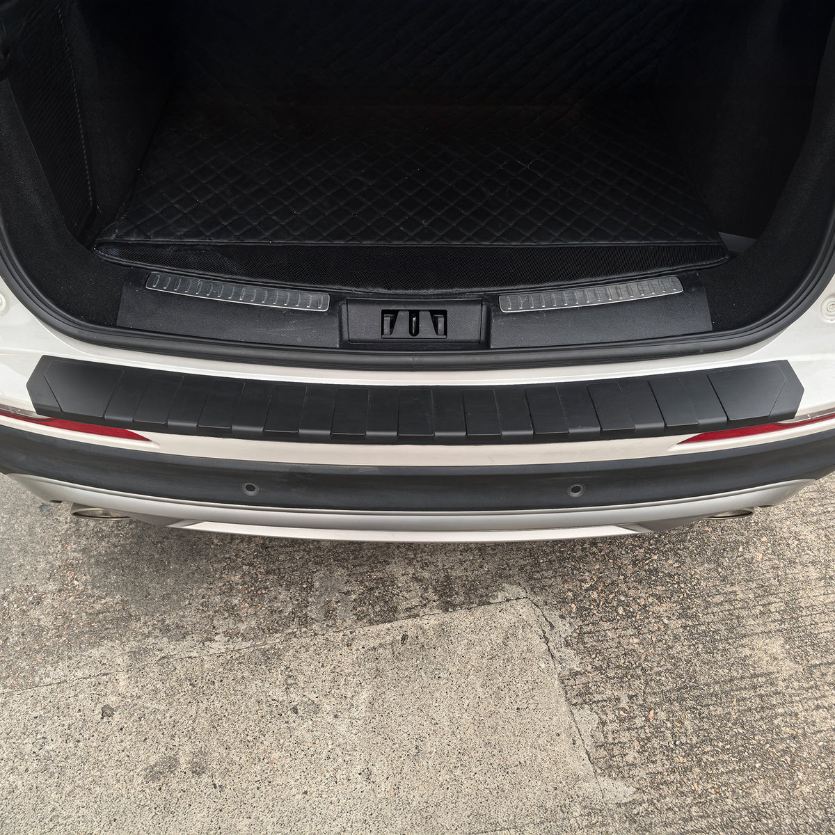 2020-2026 Lincoln Corsair Rear Bumper Cover Protector Step Plate PP