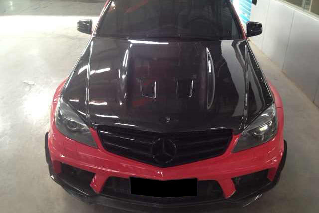 2008-2011 Mercedes Benz W204 C63 AMG BK Style HOOD