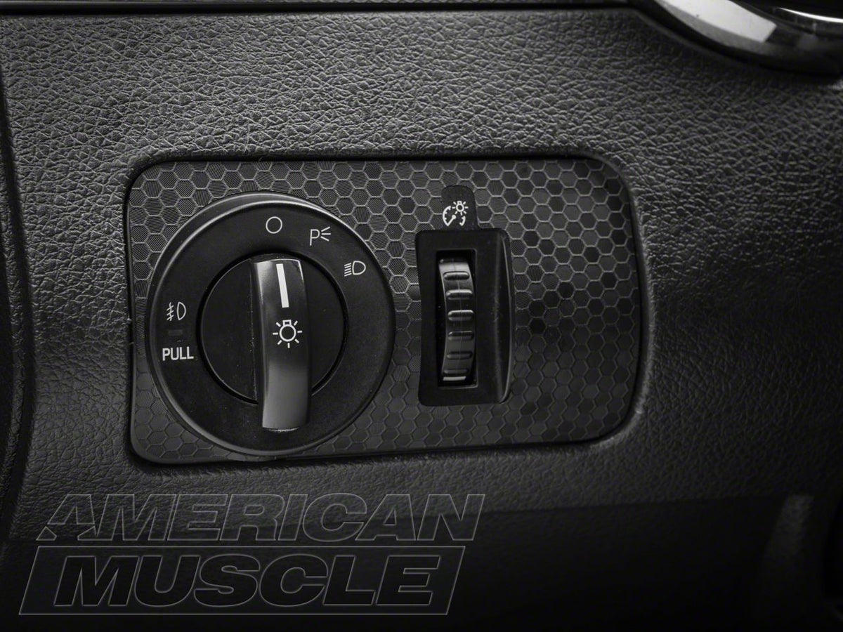 SEC10 Honeycomb Dash Overlay Kit (05-09 Mustang)