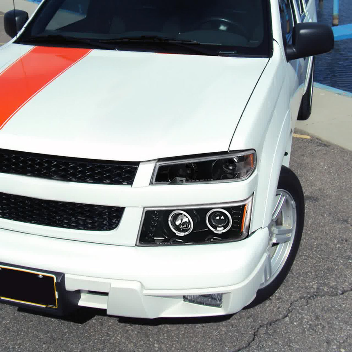Spec-D Projector Headlights Chevy Colorado / Canyon (04-12) [Dual Halo LED] Black or Chrome Housing