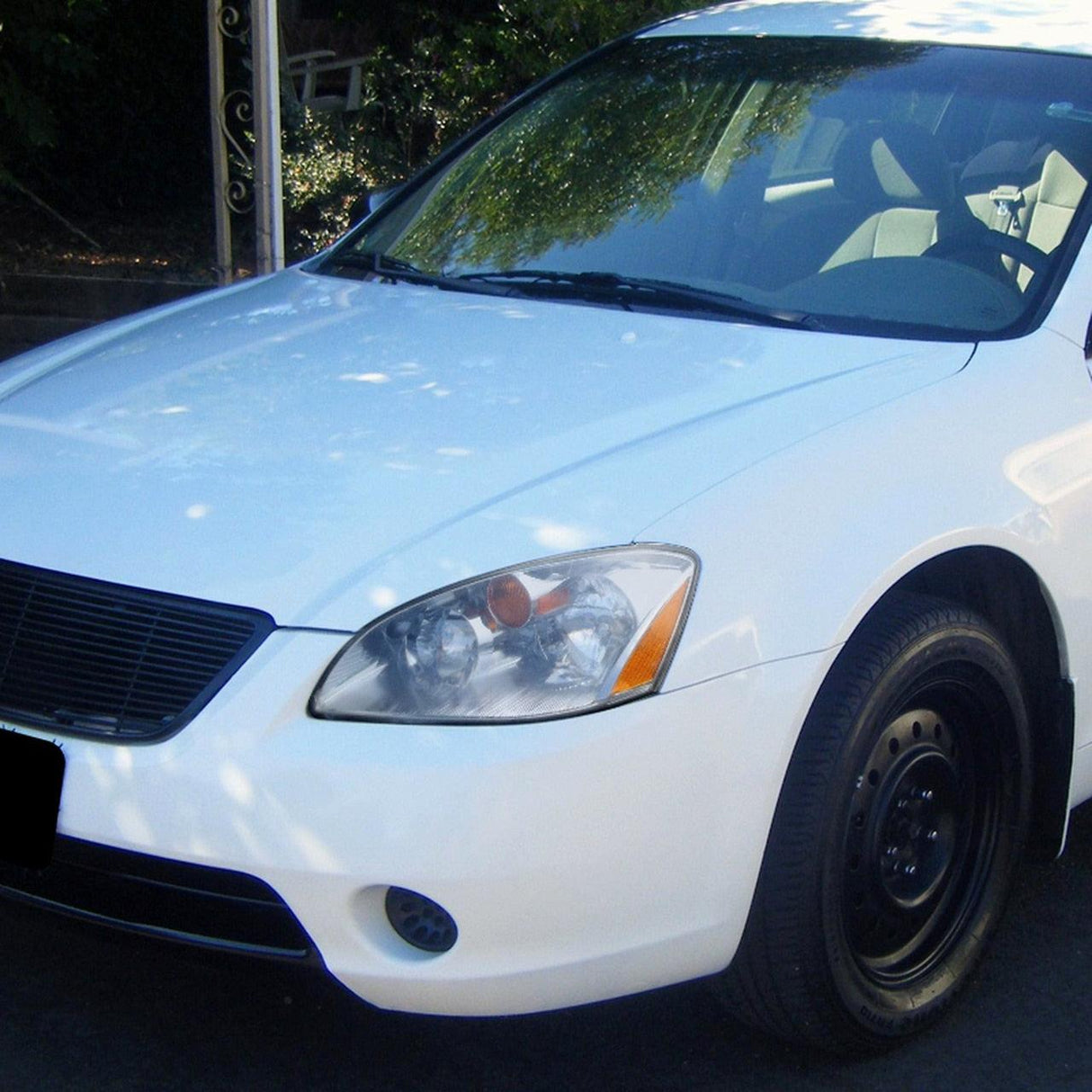 Spec-D OEM Replacement Headlights Nissan Altima (02-04) Chrome or Matte Black Housing
