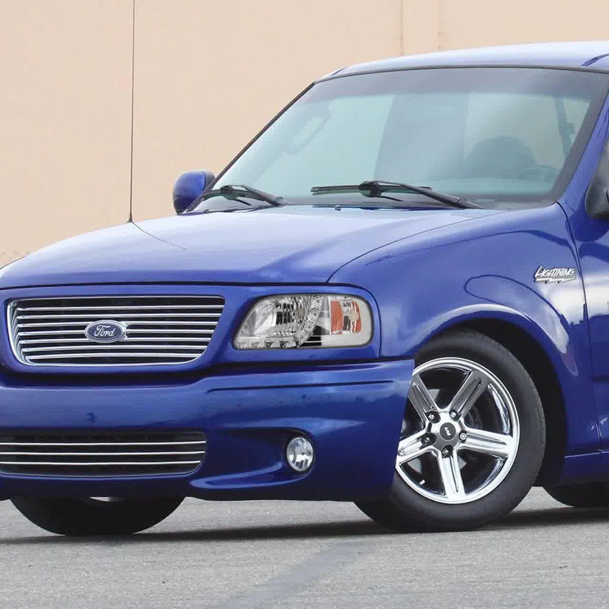 Spec-D Crystal Headlights Ford F150 (97-04) [w/ SMD LED Light Strip] Matte Black or Chrome Housing