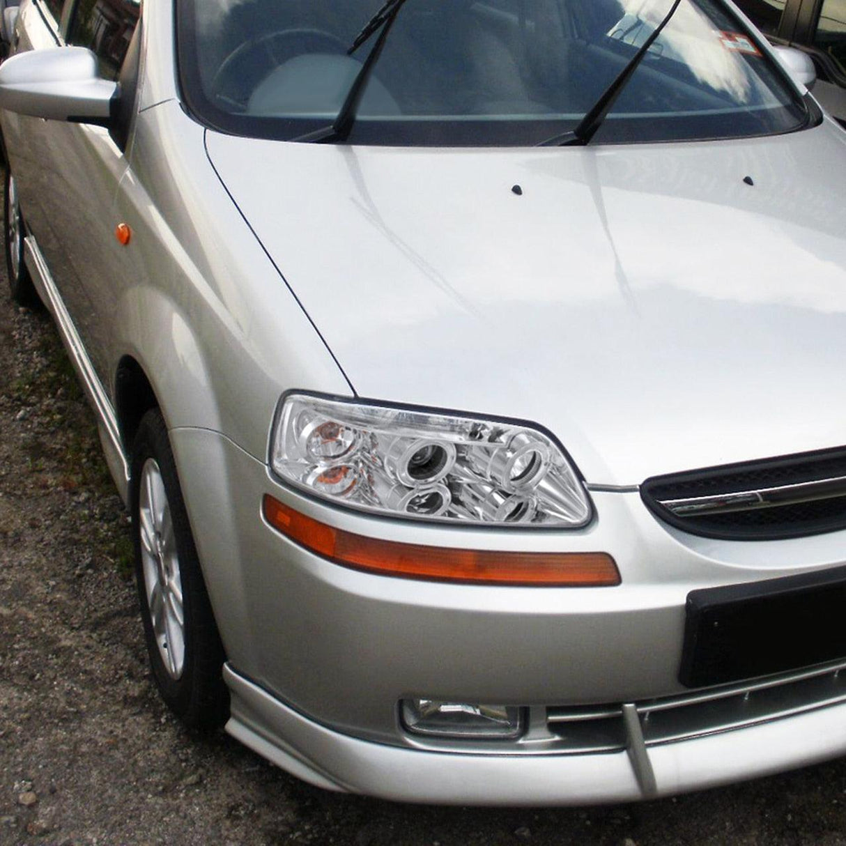 Spec-D Projector Headlights Chevy Aveo (04-08) w/ Dual Halo LED - Black / Chrome