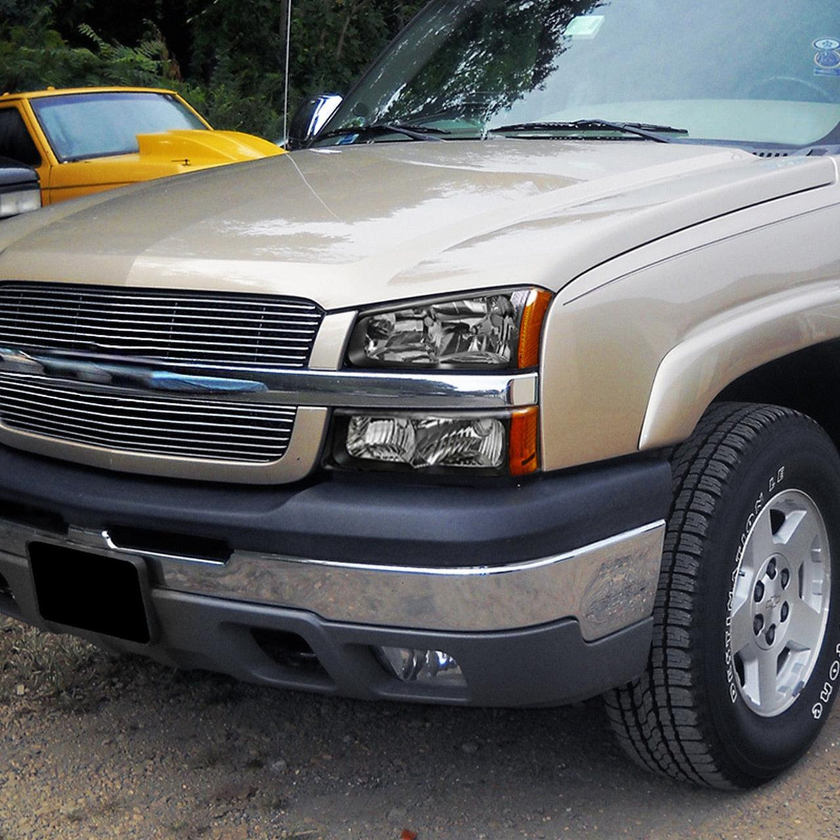 Spec-D OEM Replacement Headlights Chevy Silverado / Avalanche (2003-2007) Black or Chrome