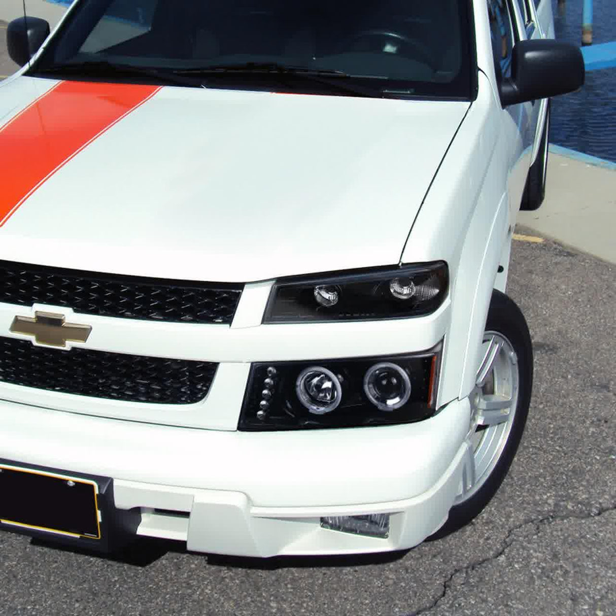 Spec-D Projector Headlights Chevy Colorado / Canyon (04-12) [Dual Halo LED] Black or Chrome Housing