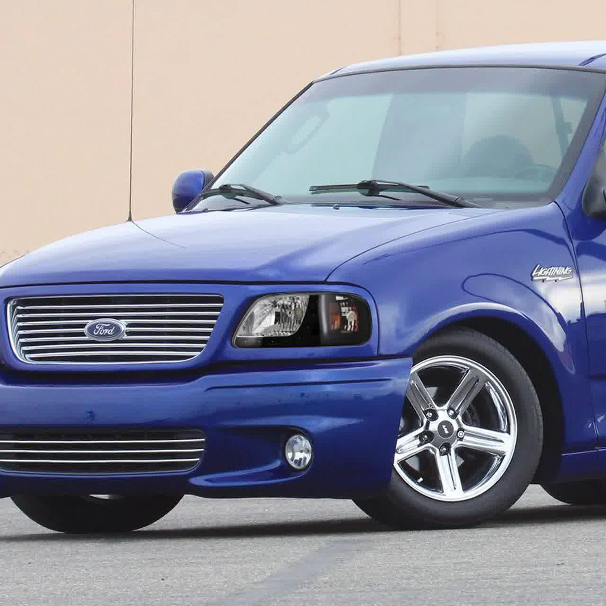 Spec-D Crystal Headlights Ford F150 (97-04) [w/ SMD LED Light Strip] Matte Black or Chrome Housing