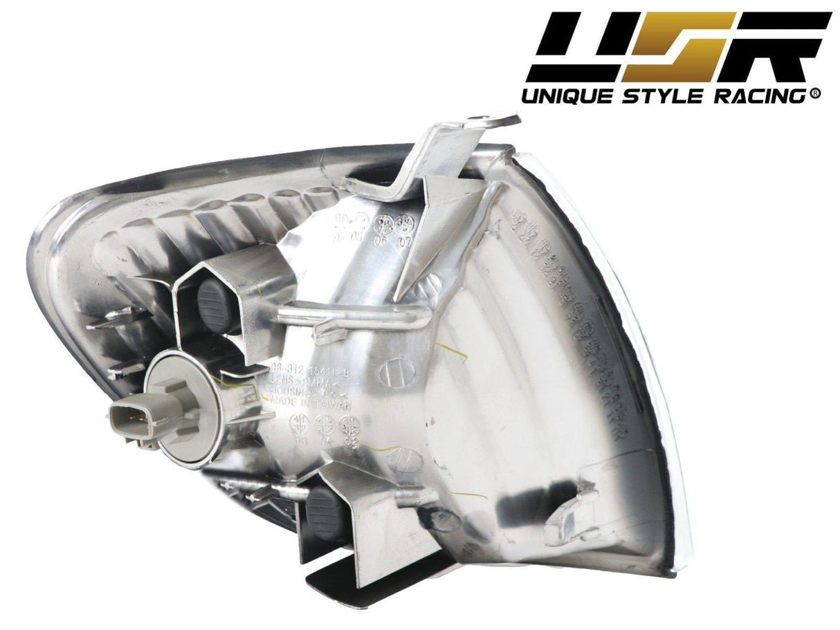 2000-2004 Toyota Tundra Clear Corner Lights