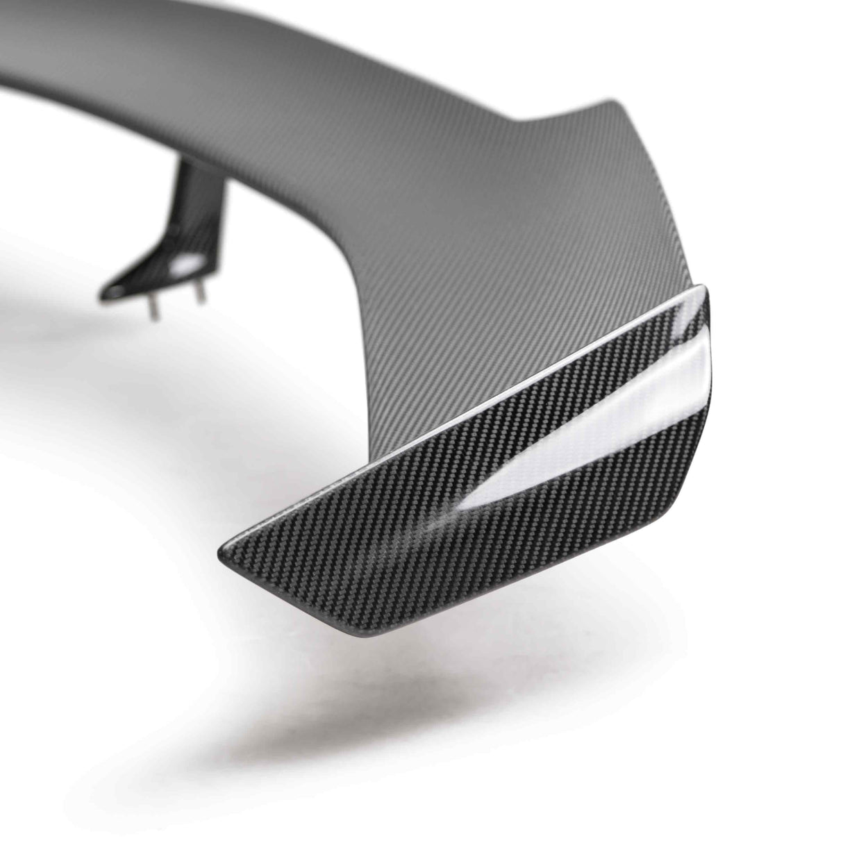 Type-OE carbon fiber rear spoiler for 2017-2024 Chevrolet Camaro ZL1 1LE