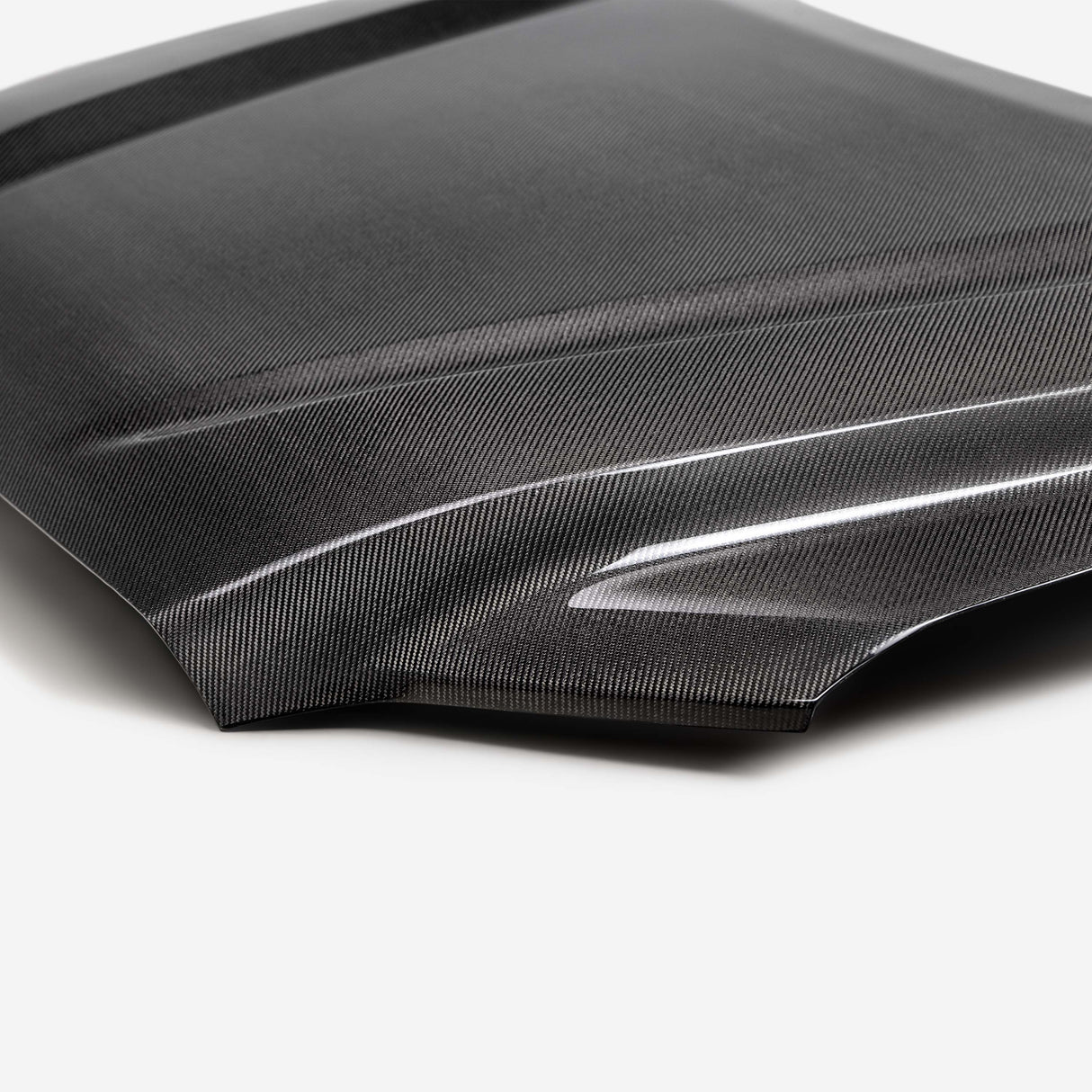 OE-style carbon fiber hood for 2022-2023 Toyota Tundra