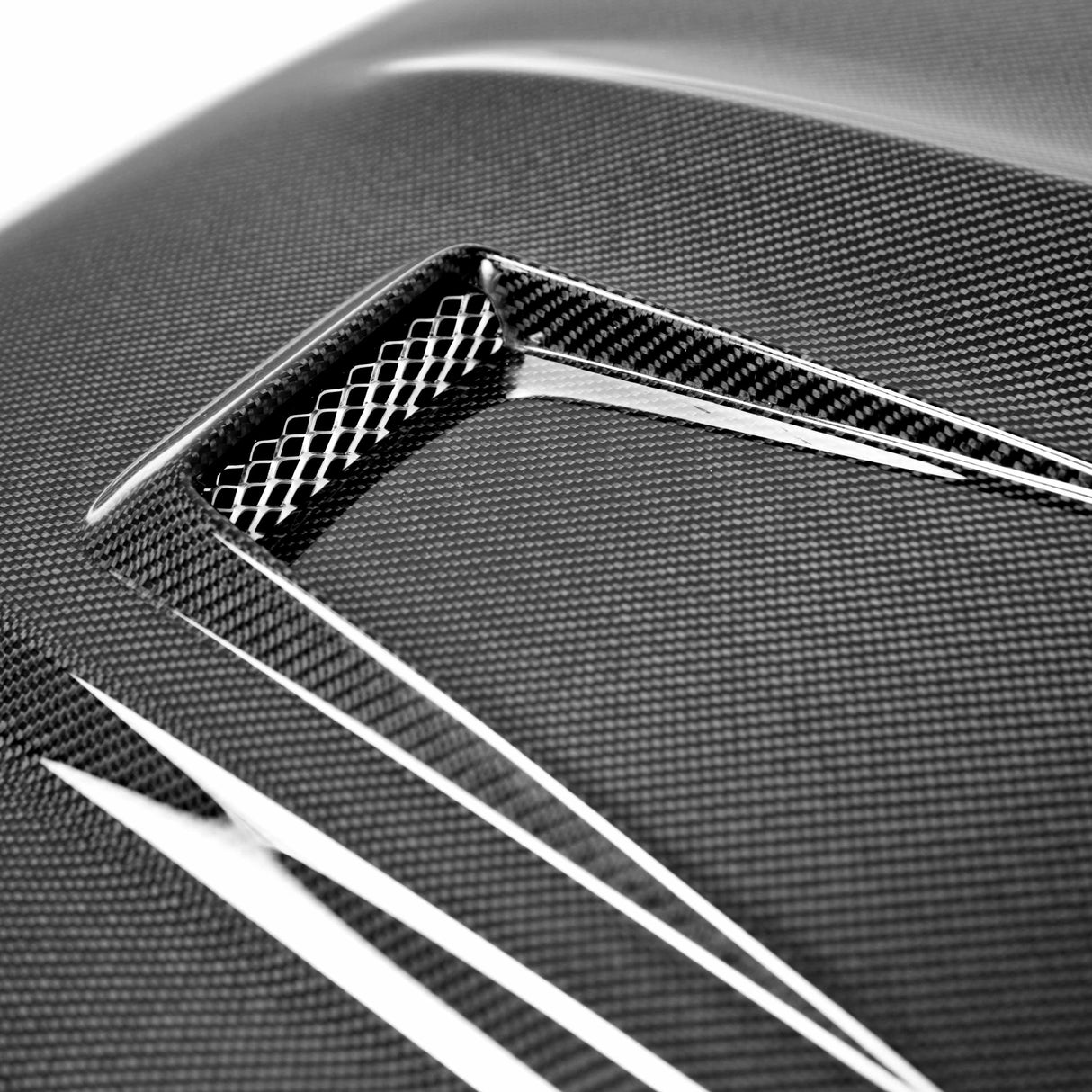 GT-style carbon fiber hood for 2012-2014 Mercedes Benz C-class