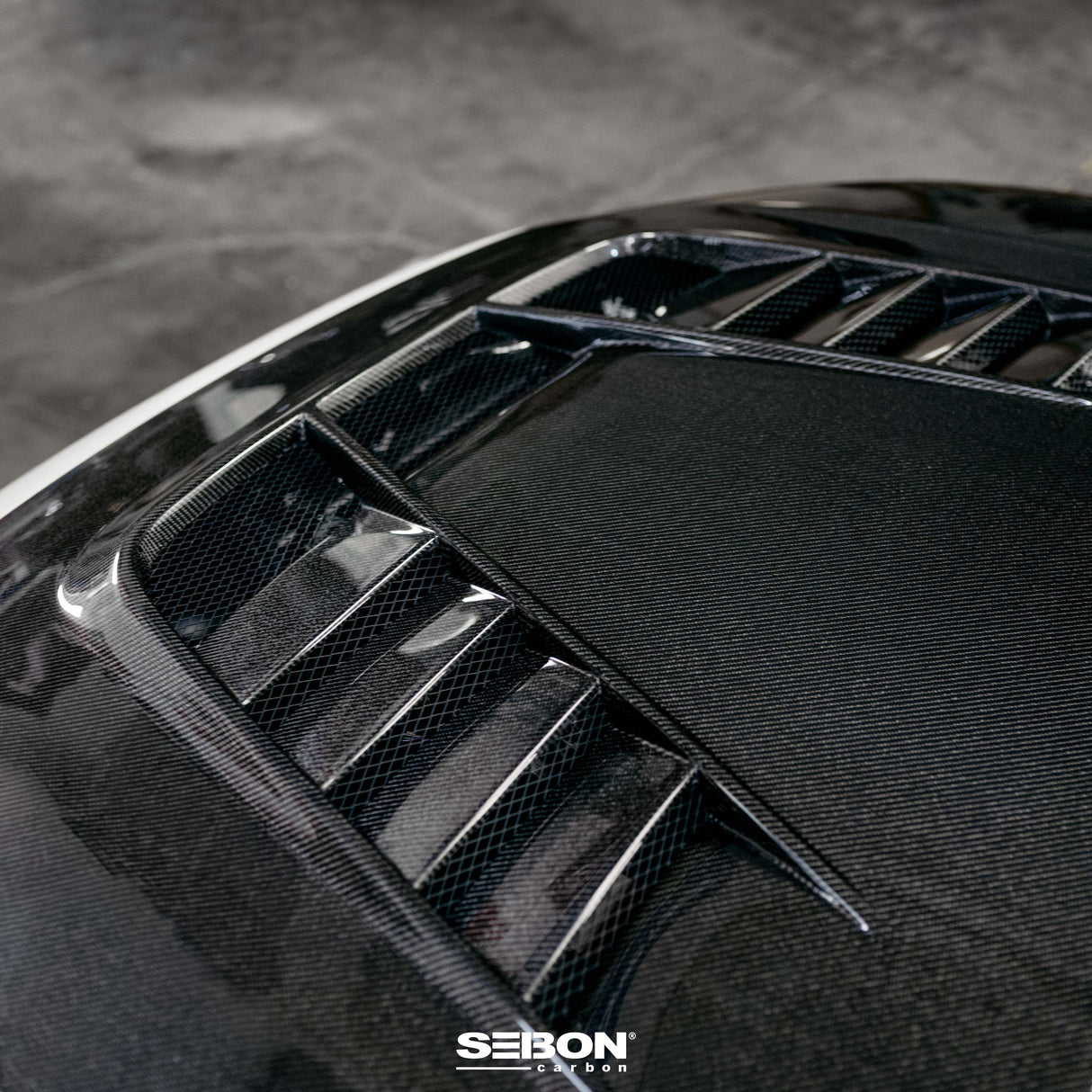 TV-style double sided carbon fiber hood for 2023 Honda Civic Type R