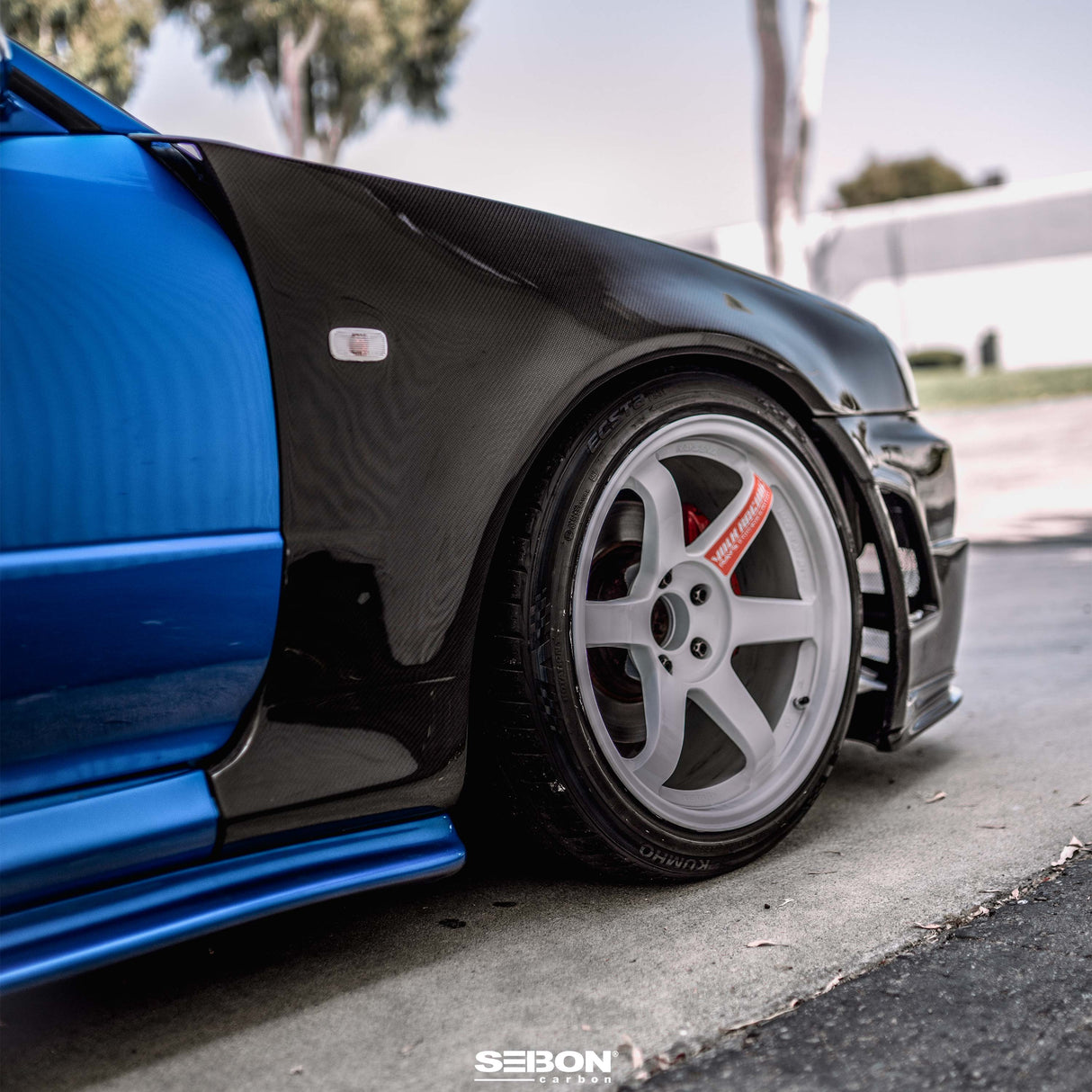 NSM-style carbon fiber fenders for 1999-2001 Nissan Skyline R34