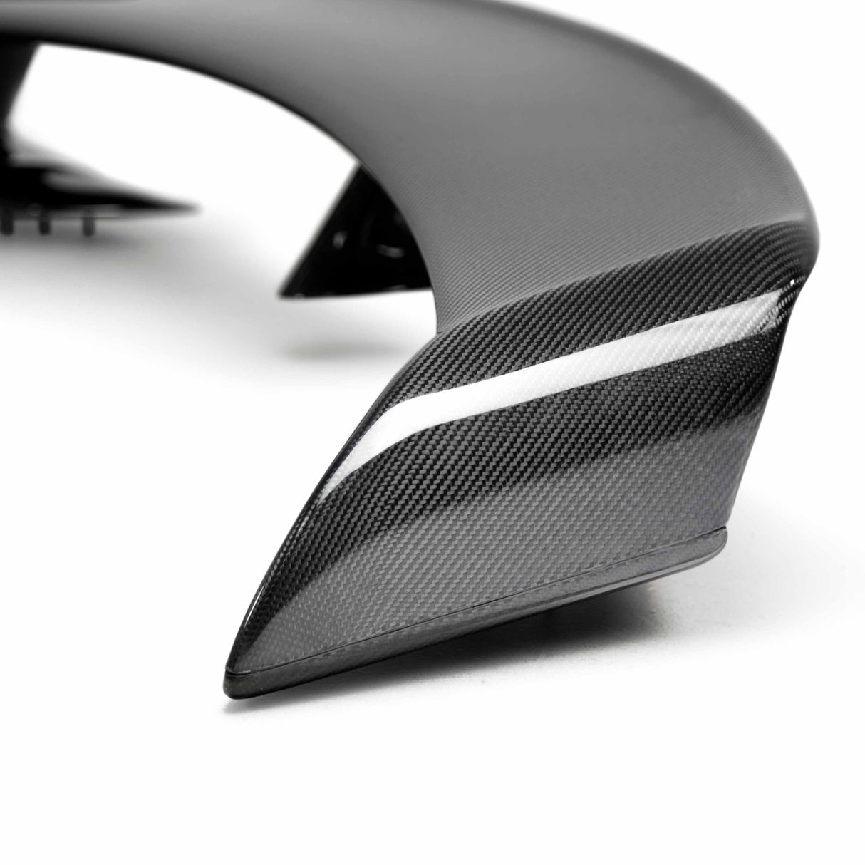 VS-style carbon fiber rear spoiler for 2009-2022 Nissan GTR