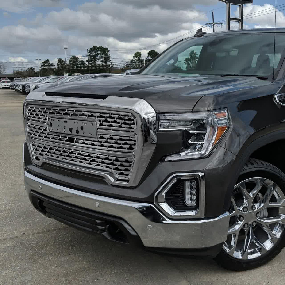 Spec-D Grill GMC Sierra 1500 (2019-2020) [ABS Mesh] Chrome / Matte Black / Glossy Black