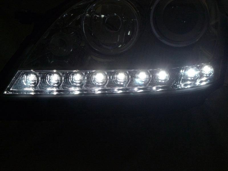 2006-2008 Mercedes W164 ML-Class Chrome Projector Headlights w/ LED Strip