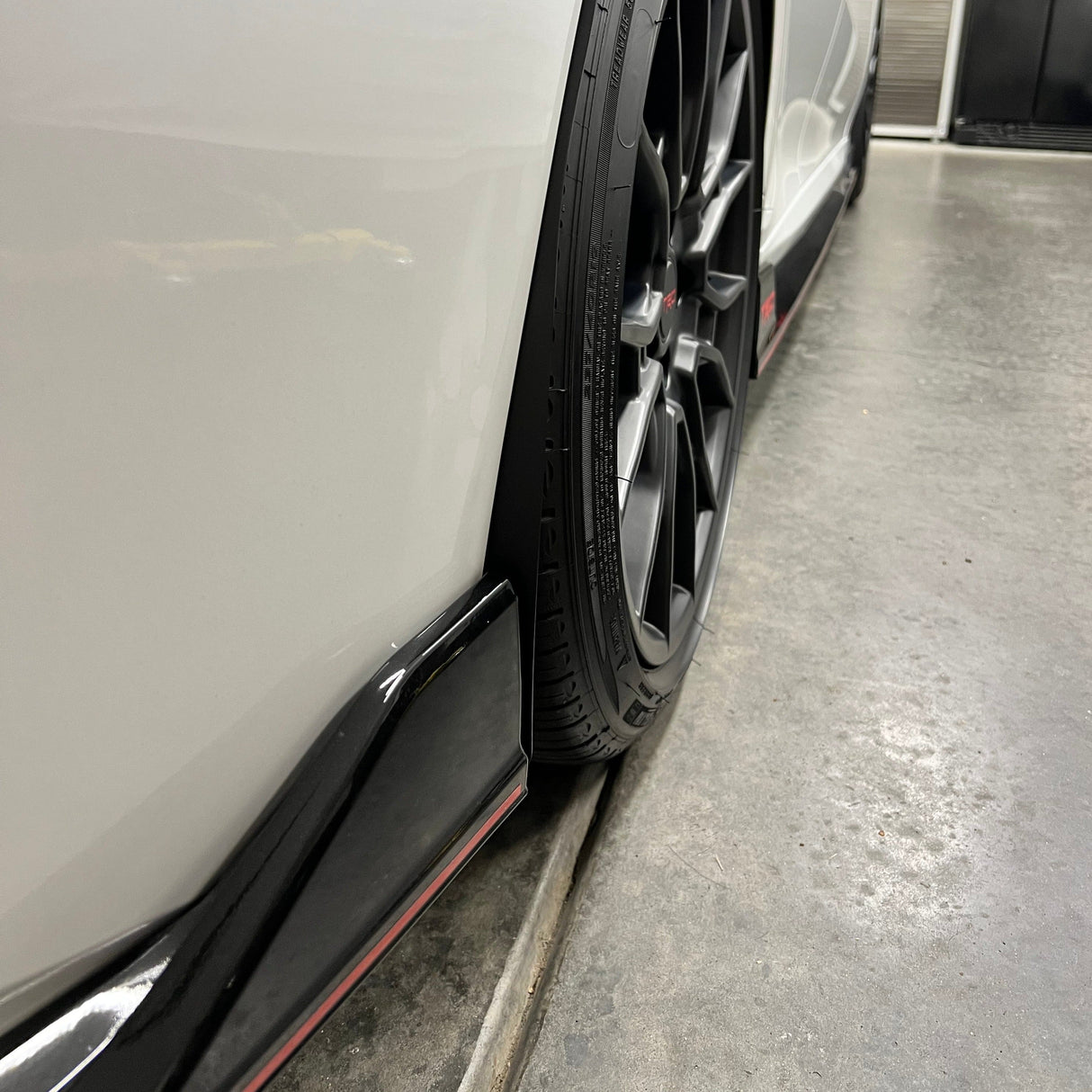 Camry 18-24 Standard Rock Guards