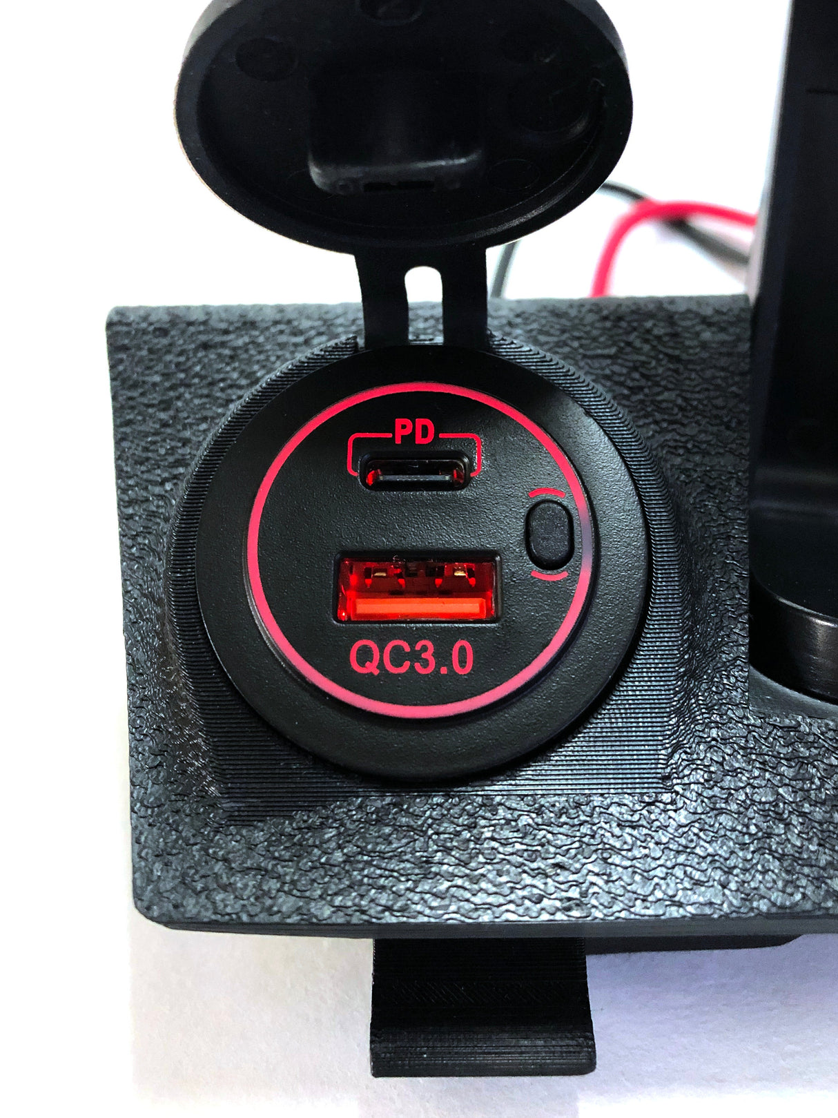 BMW E30 Center Console Phone Mount and Dual USB Charger (Universal Clamp)