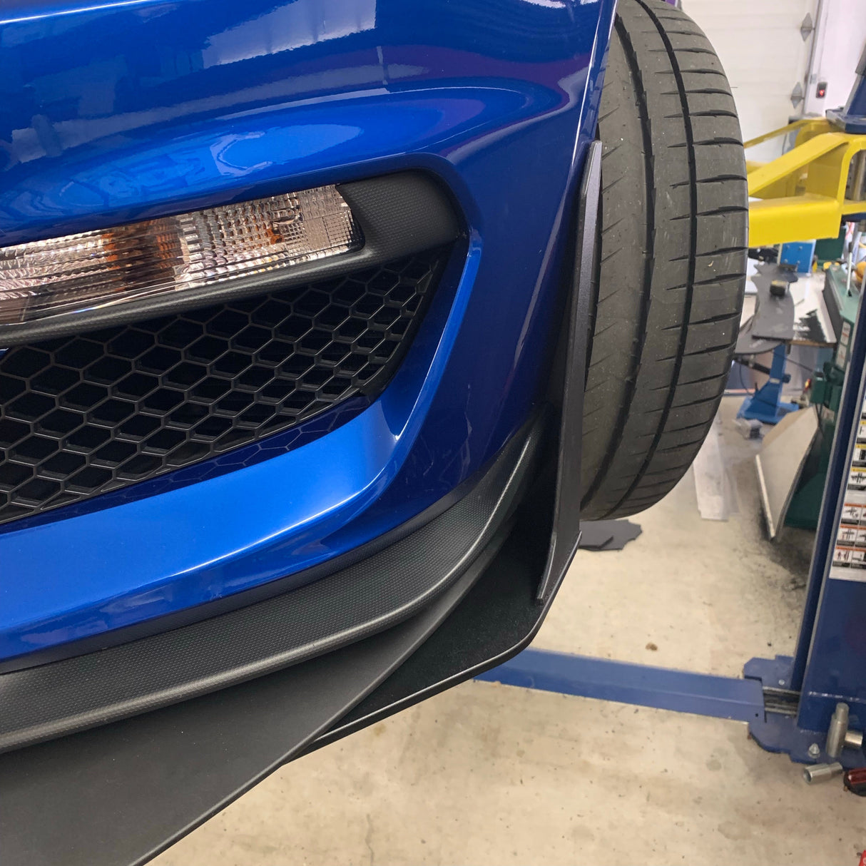 Mustang 15-23 'GT500 Style' Splitter Winglet & Fender Extensions