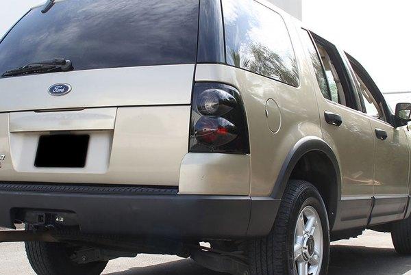 Spec-D Tail Lights Ford Explorer (2002-2005) [Altezza Style] Chrome or Black Housing