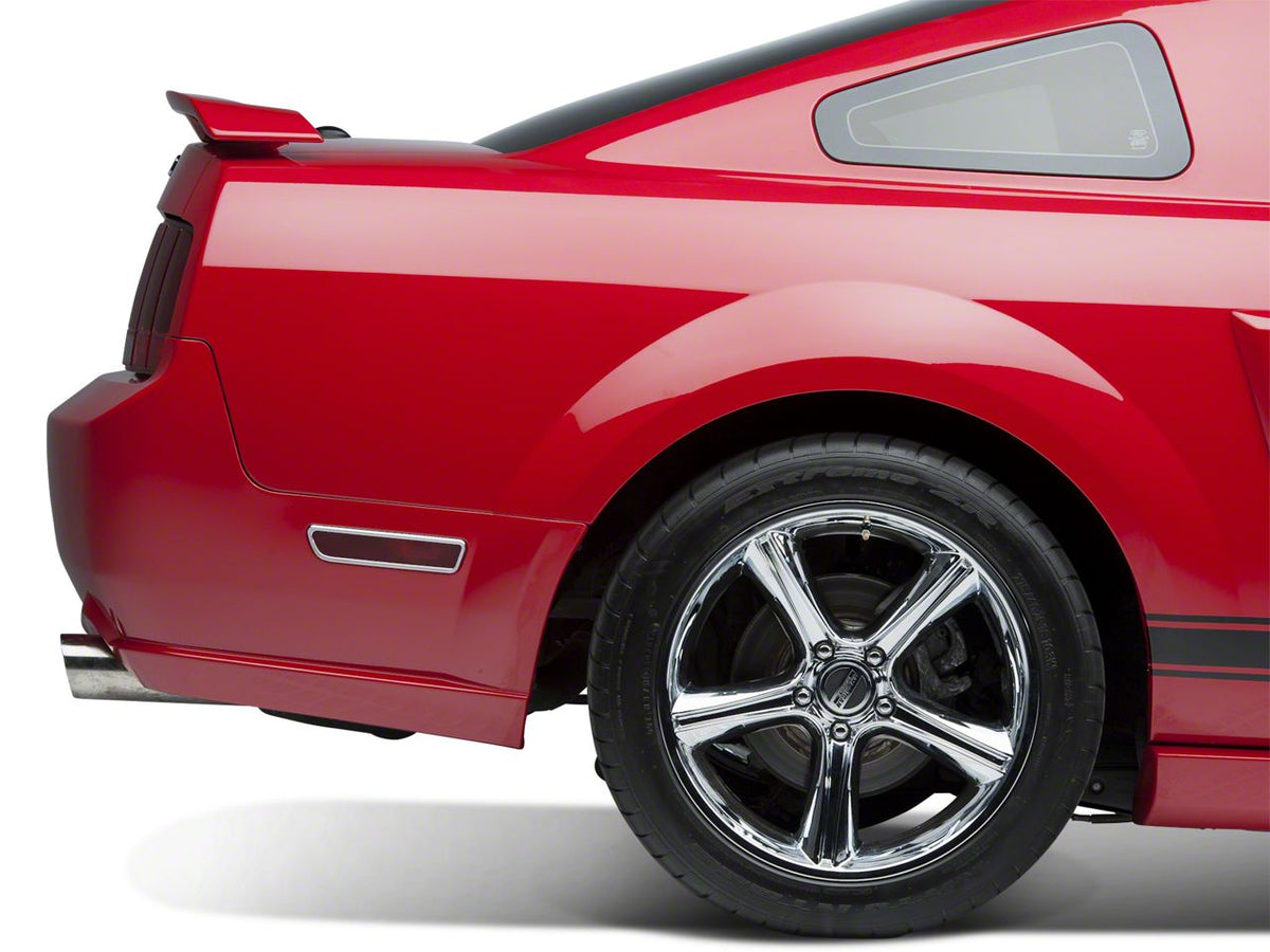 Speedform Quarter Light Trim; Chrome (05-09 Mustang)