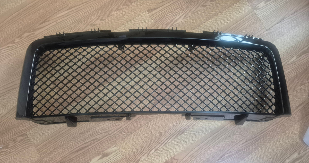 Spec-D Grill GMC Sierra 1500 (2007-2013) Mesh Gloss Black *GARAGE SALE*