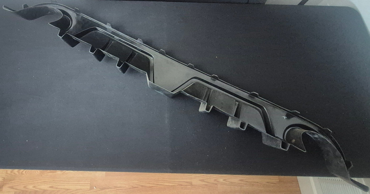 2012-2014 Chrysler 300 SRT Shark Fin Rear Diffuser with LED Light PP *GARAGE SALE*