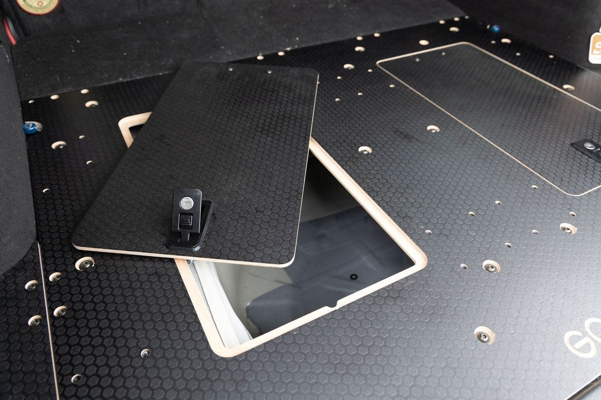 Subaru Outback 2020-2025 6th Gen. - Rear Plate System