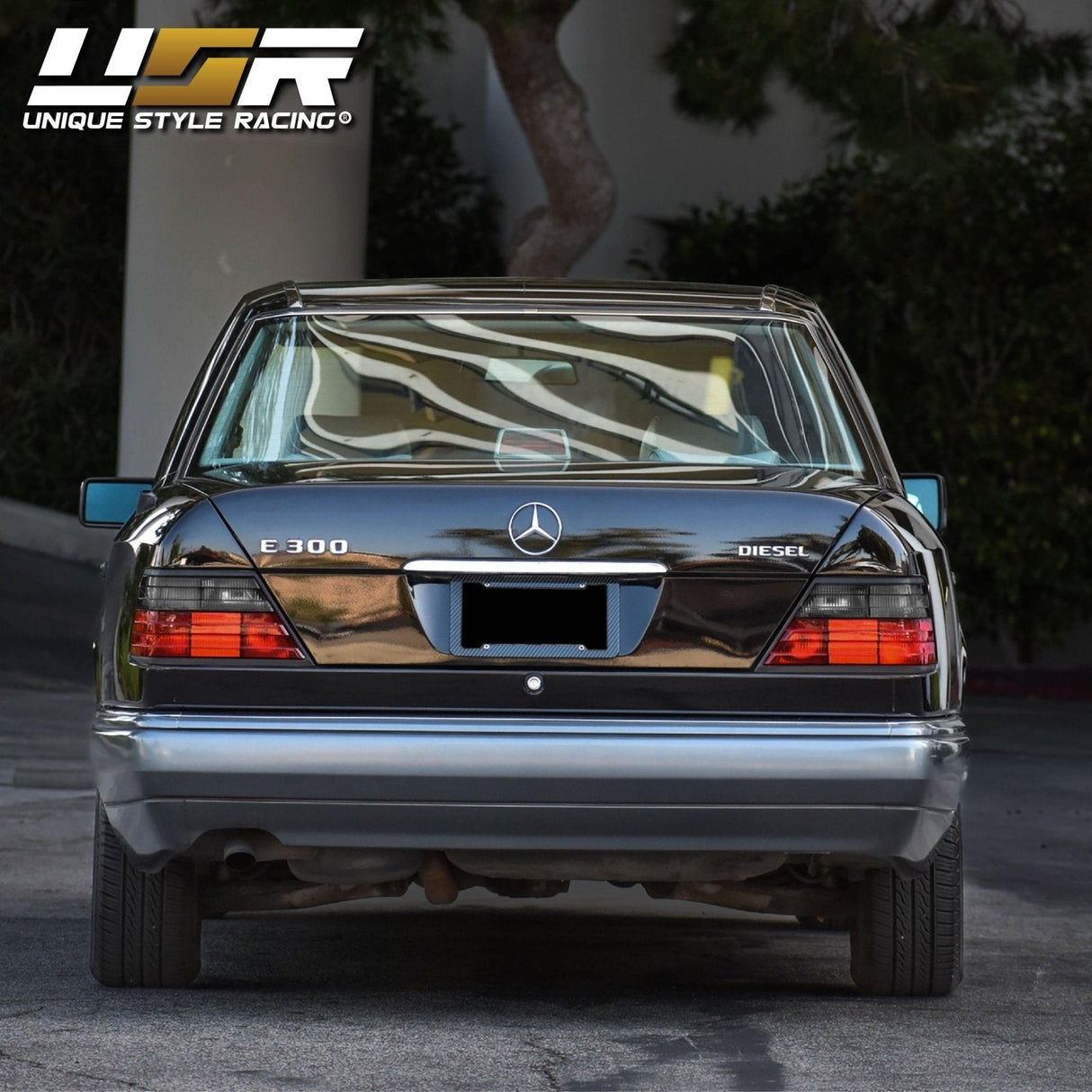 1986-1995 Mercedes W124 Red/Smoke Tail Lights