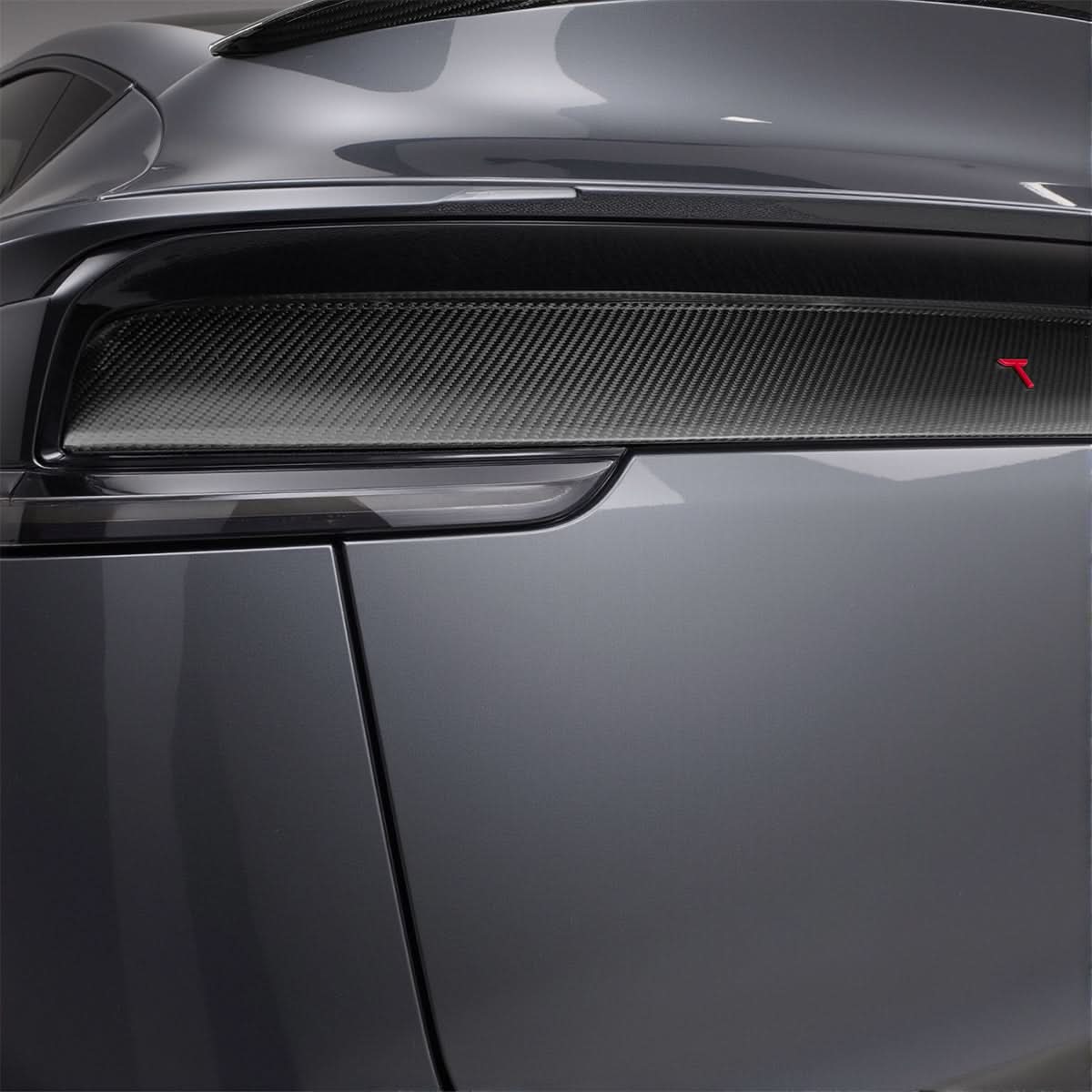 Trunk Tailgate Applique for Tesla Model Y Juniper - Real Dry Molded Carbon Fiber