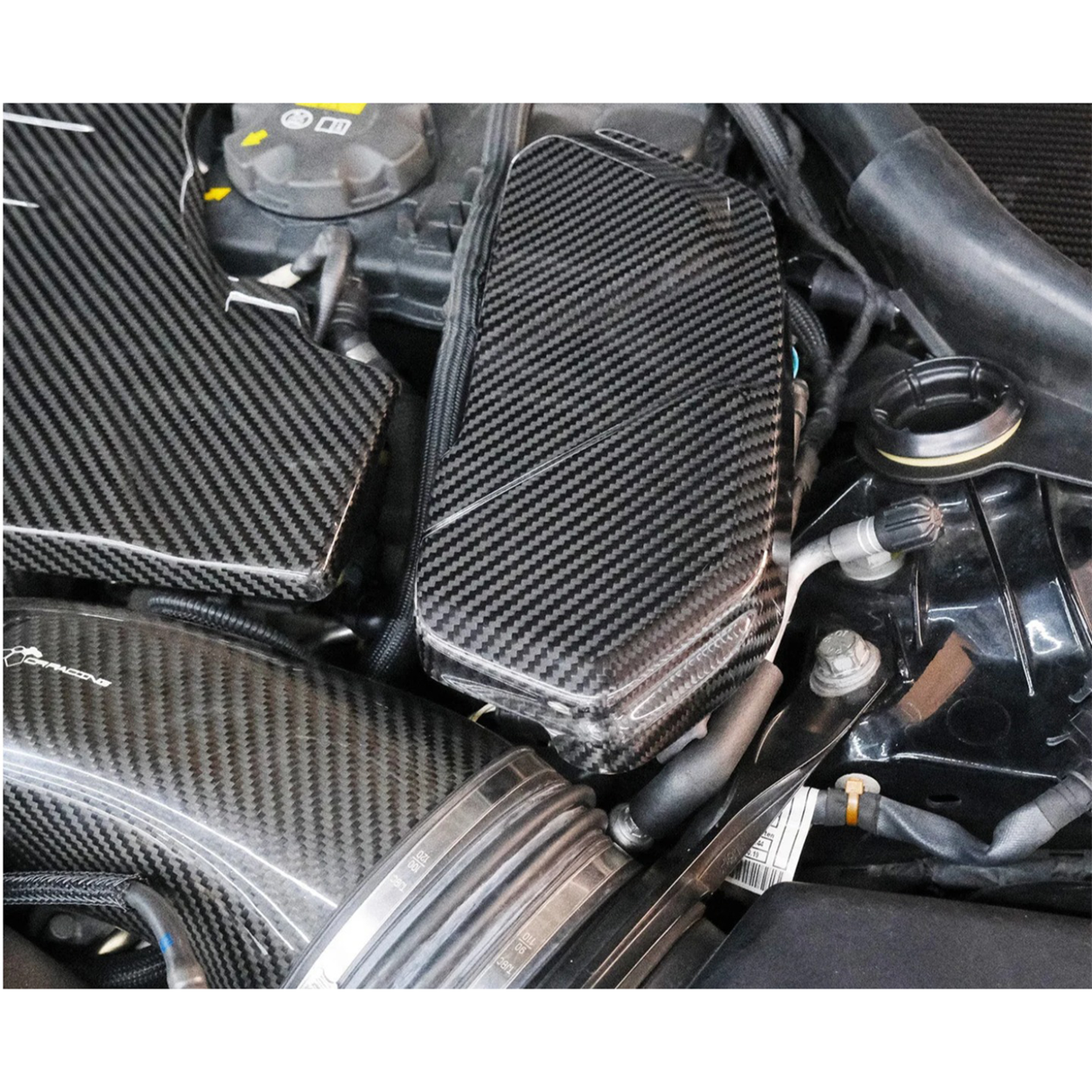 Carbon Fiber Complete Engine Bay Kit for BMW F90 M5 F91 F92 F93 M8 G30 5 Series