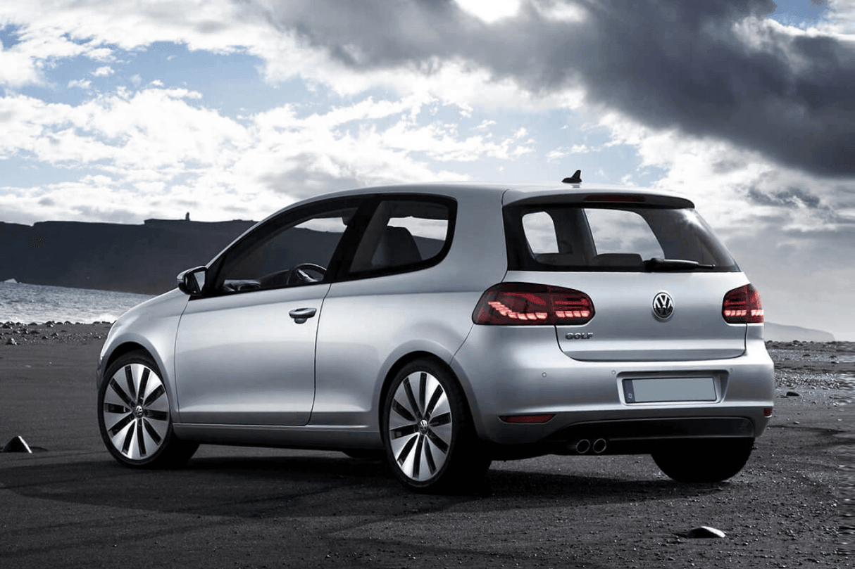 Volkswagen Golf MK6 Smoke and Red Dynamic Lighting OLED Taillights (2008 - 2014) - K2 Industries