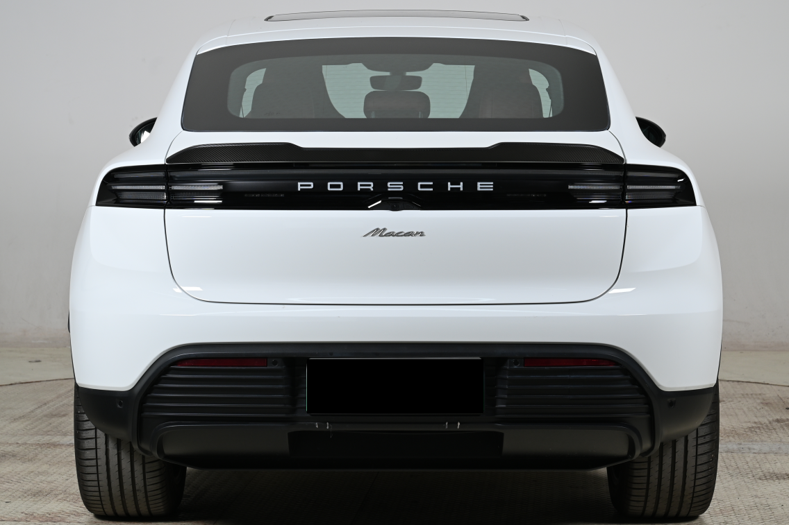 Carbonado 2024-2025 Porsche 95c Macan KDA Style Dry Carbon Fiber Trunk Spoiler